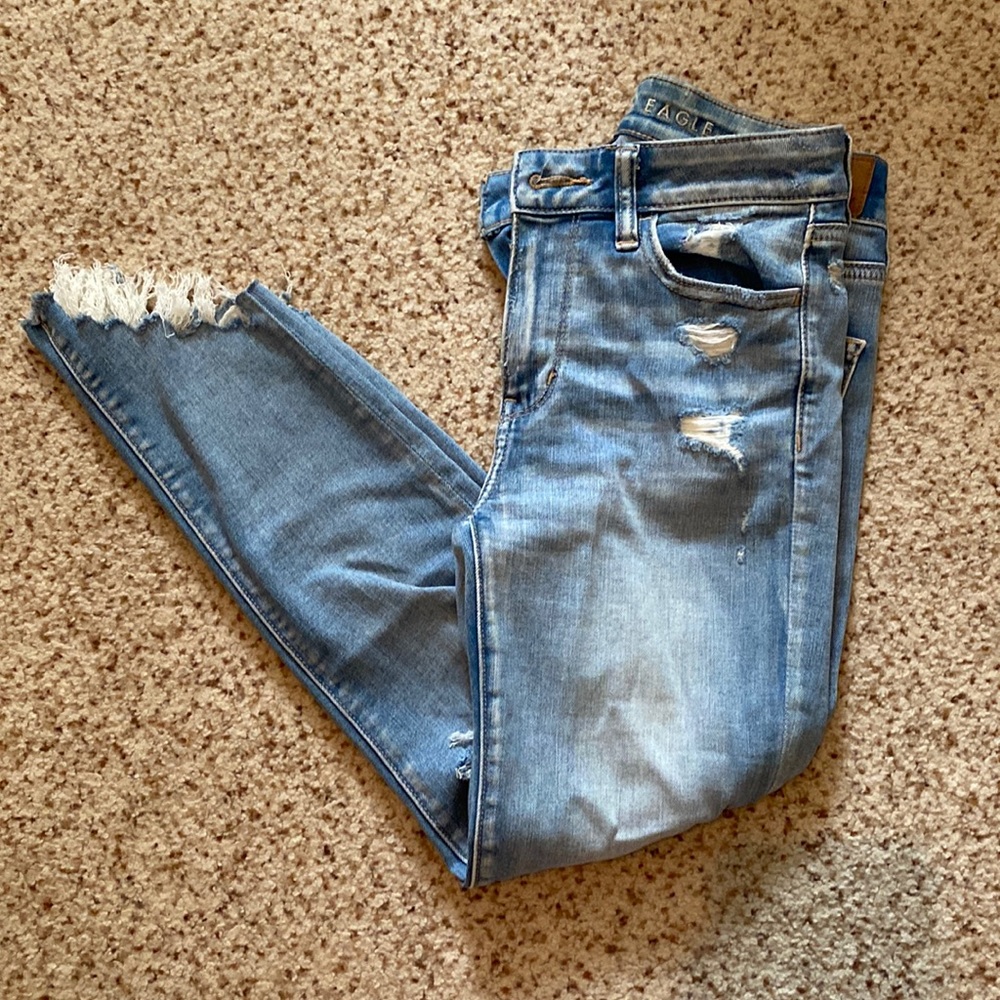 American Eagle sz 2 Regular Next Level stretch Jeans